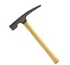 Молоток каменщика с деревянной рукояткой Кедр
